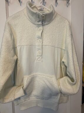 Time and Tru Cream Sherpa Pullover Tank Top